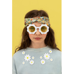 1 st. Daisy Solglasögon, Vit Ram med Gula Linser, 13 cm Bredd