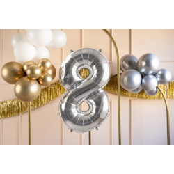 1 st. Folieballong siffra "8" silver, 72 cm, inkl. sugrör för luft och helium