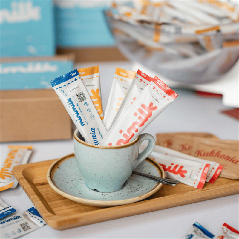 10 st. Minimilk UHT Portionsmjölk 10 ml – Perfekt till kaffe och te på språng 10 st. Minimilk UHT Portionsmjölk 10 ml – Perfekt till kaffe och te på språng
