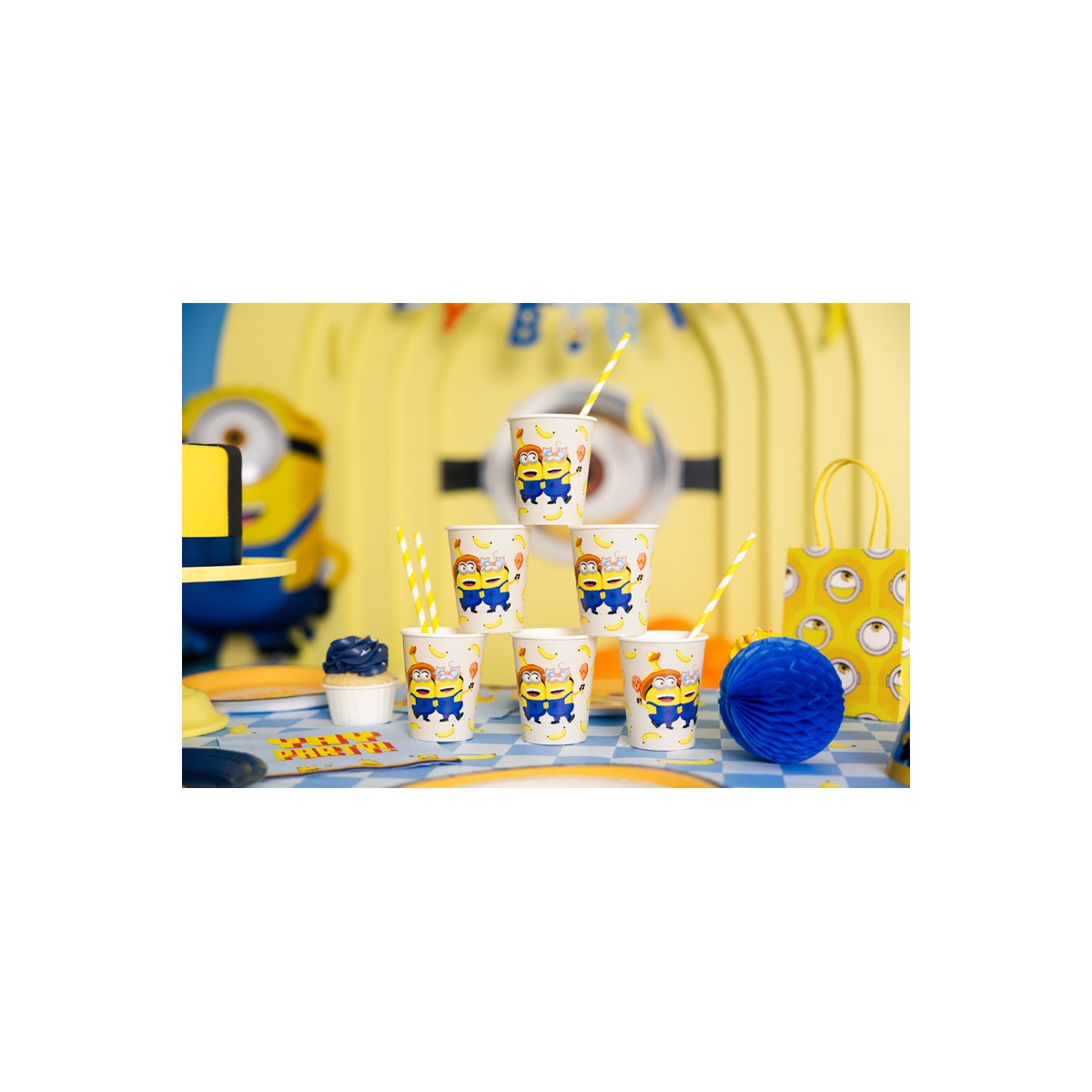 Cups Minions, 250 ml, mix (1 pkt / 6 pc.) Cups Minions, 250 ml, mix (1 pkt / 6 pc.)