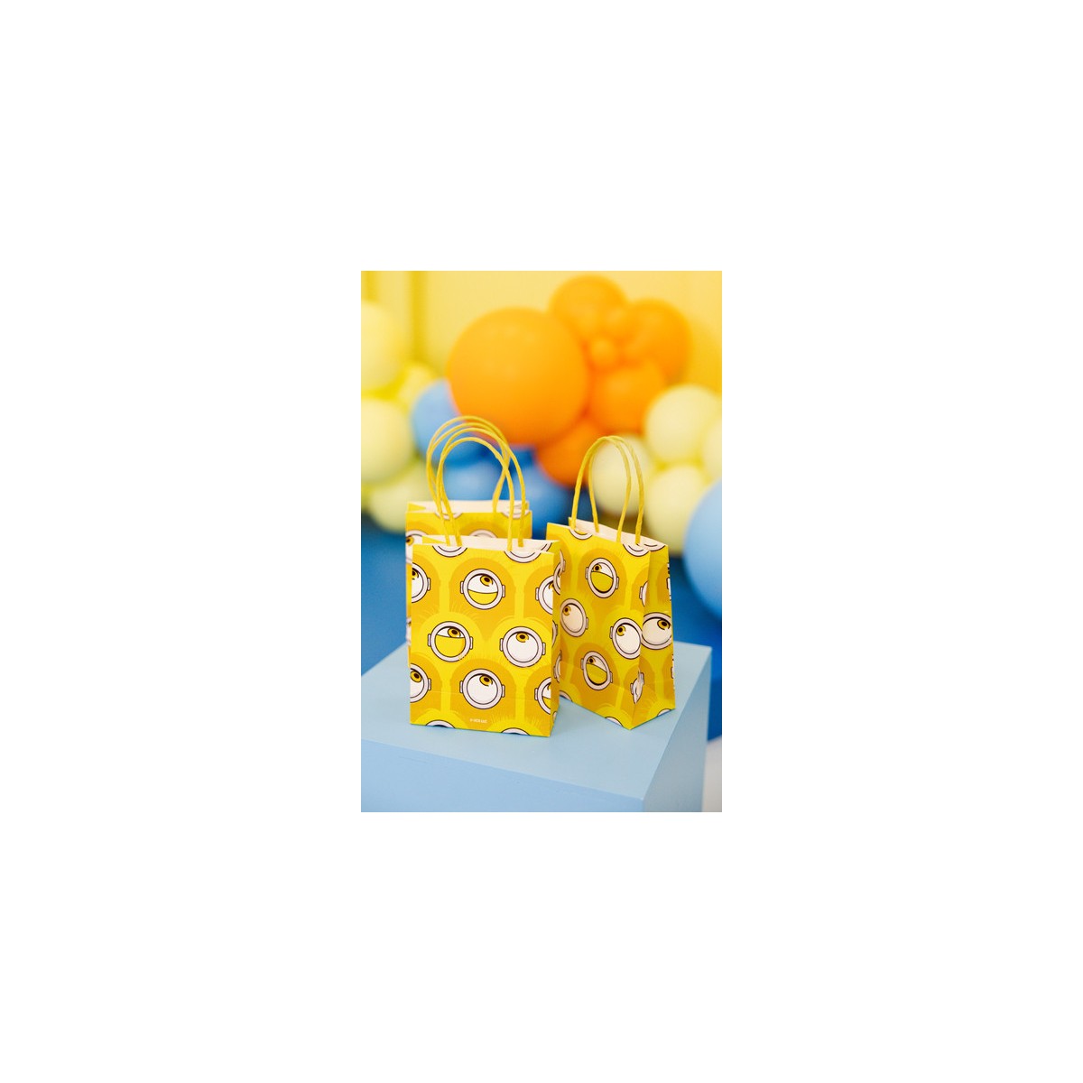GIft bags Minions, 12x15.5x6 cm, yellow (1 pkt / 6 pc.) GIft bags Minions, 12x15.5x6 cm, yellow (1 pkt / 6 pc.)