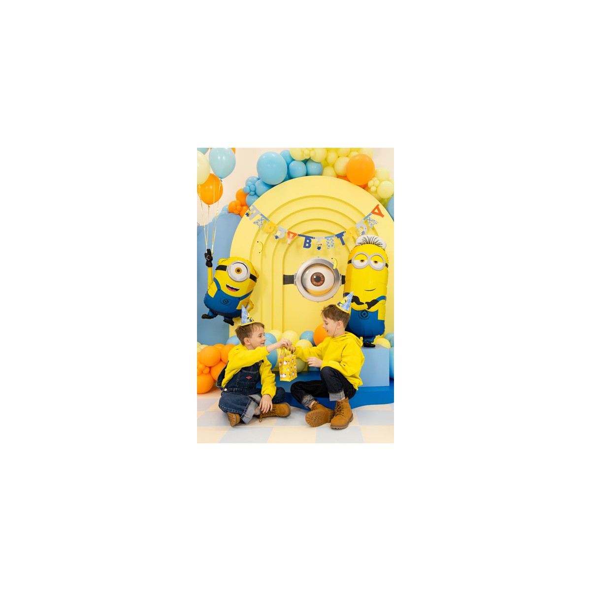 GIft bags Minions, 12x15.5x6 cm, yellow (1 pkt / 6 pc.) GIft bags Minions, 12x15.5x6 cm, yellow (1 pkt / 6 pc.)