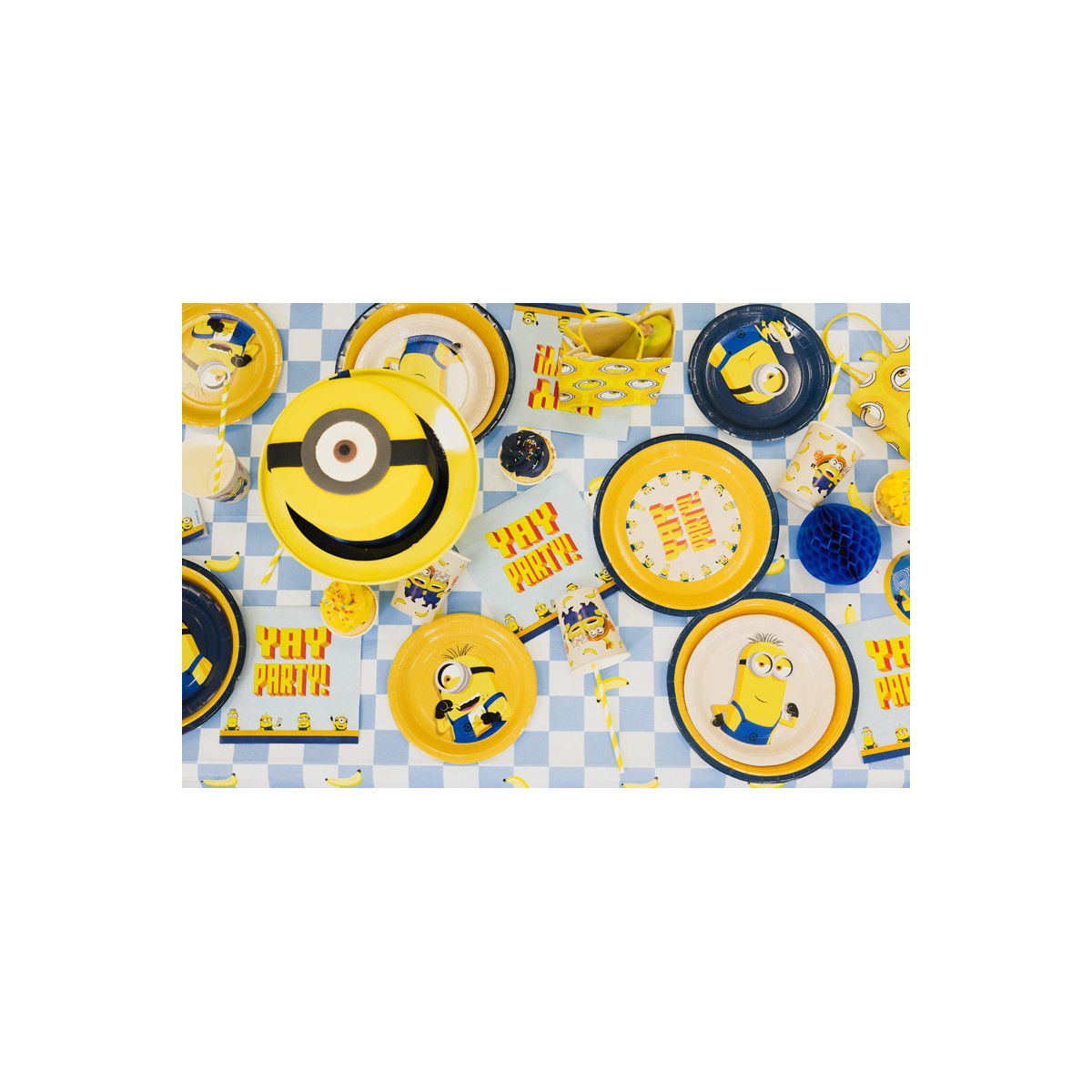 Paper plates Minions, 23 cm, mix (1 pkt / 6 pc.)