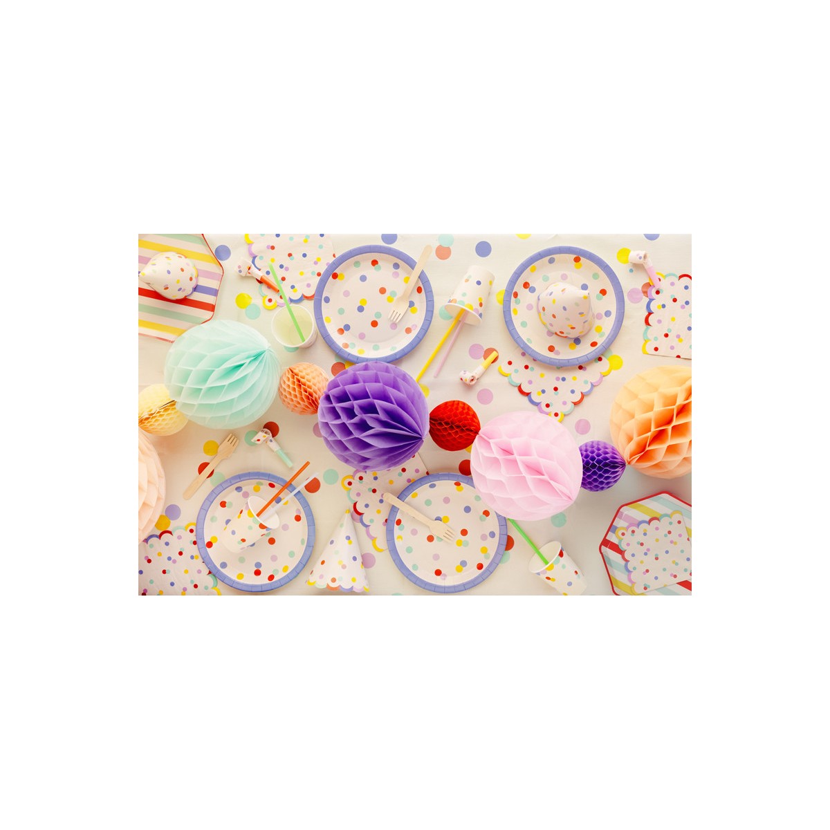 Plates Confetti, 23 cm, mix (1 pkt / 6 pc.) Plates Confetti, 23 cm, mix (1 pkt / 6 pc.)