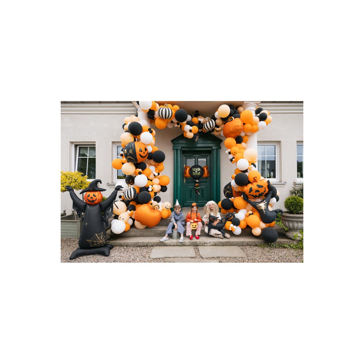 Foil Standing Balloon Scarecrow XXL, 111.5x152 cm, black Foil Standing Balloon Scarecrow XXL, 111.5x152 cm, black