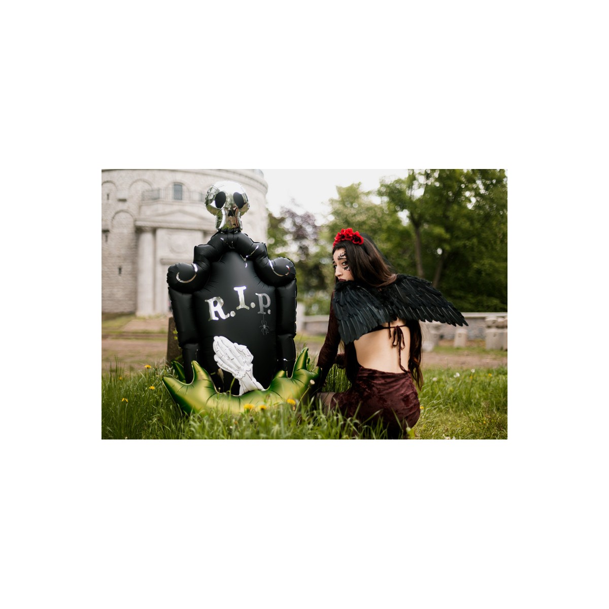 Foil Standing Balloon Tombstone XXL, 74.5x121.5 cm, black
