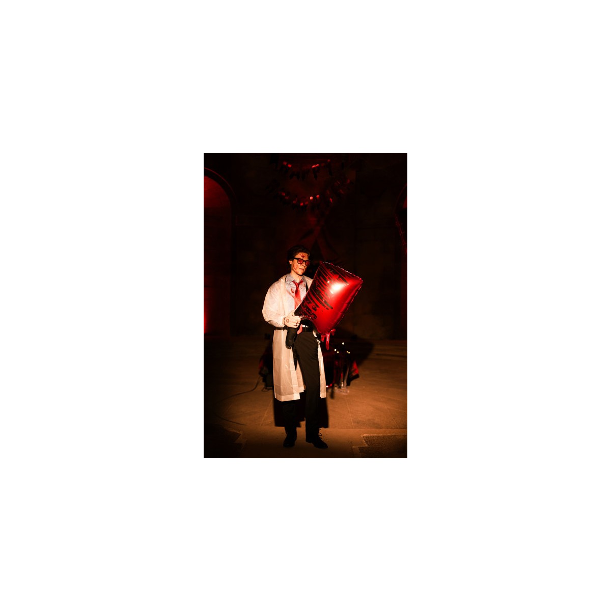 Foil Balloon Cleaver with Blood, 36.5x88.5 cm, mix Foil Balloon Cleaver with Blood, 36.5x88.5 cm, mix