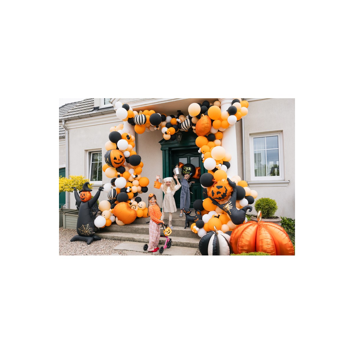 Foil balloon Scarecrow, 60x100 cm, black and orange