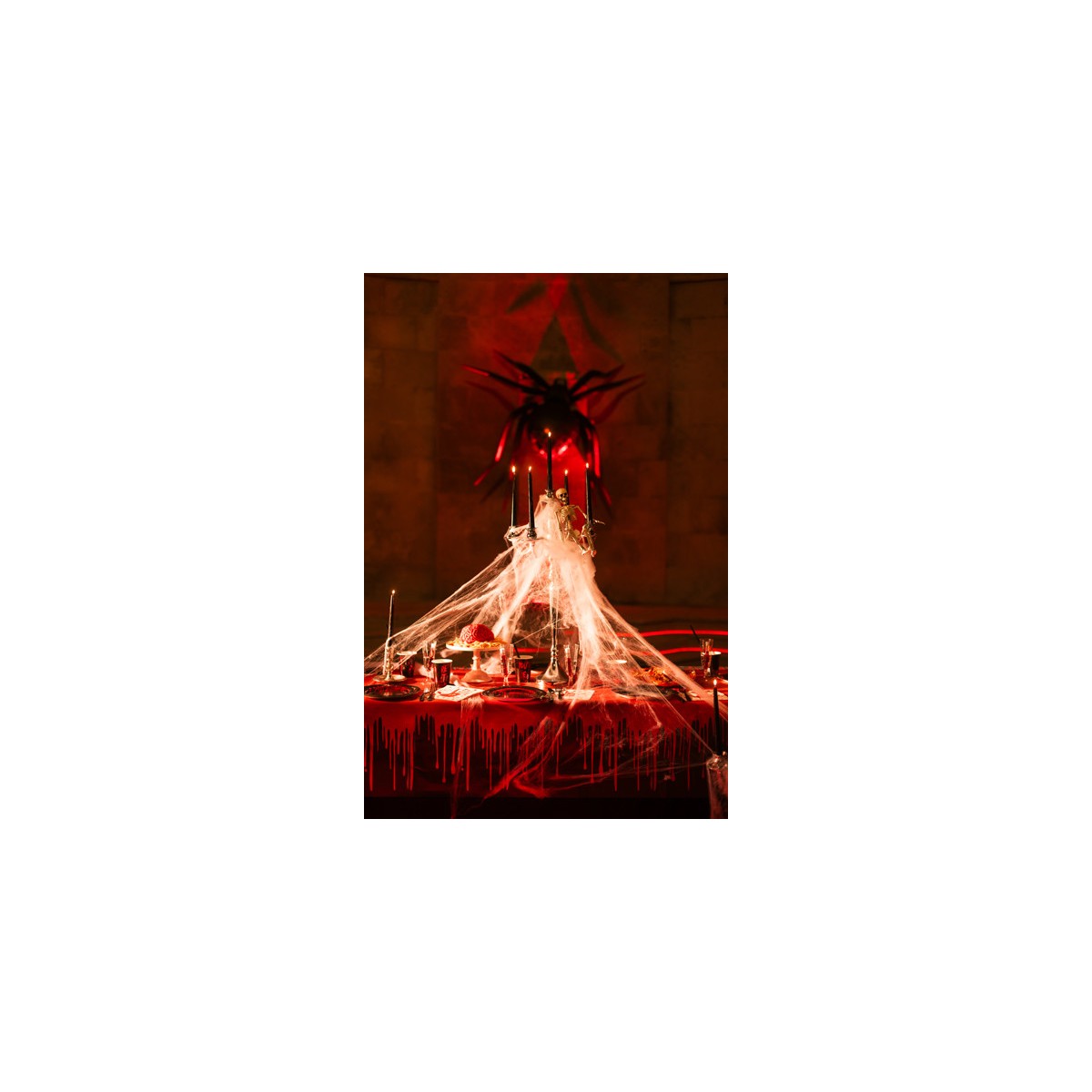 Paper tablecloth Dripping blood, 180x120 cm, red-black