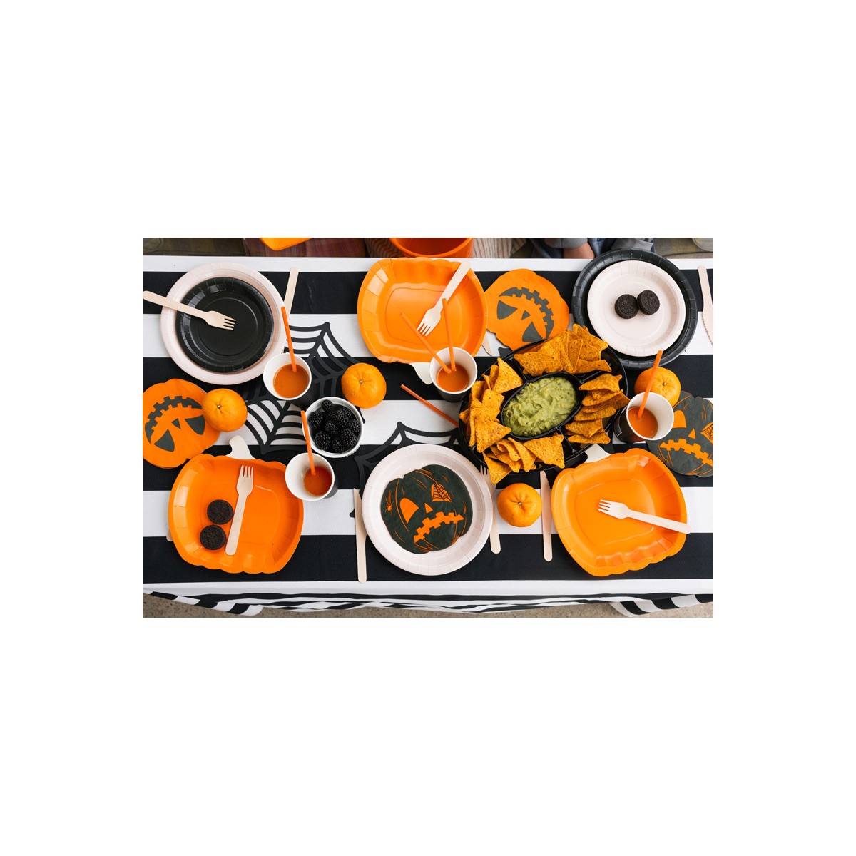 Napkins Scary pumpkins, 16.5x15 cm, orange and black (1 pkt / 20 pc.) Napkins Scary pumpkins, 16.5x15 cm, orange and black (1 pkt / 20 pc.)