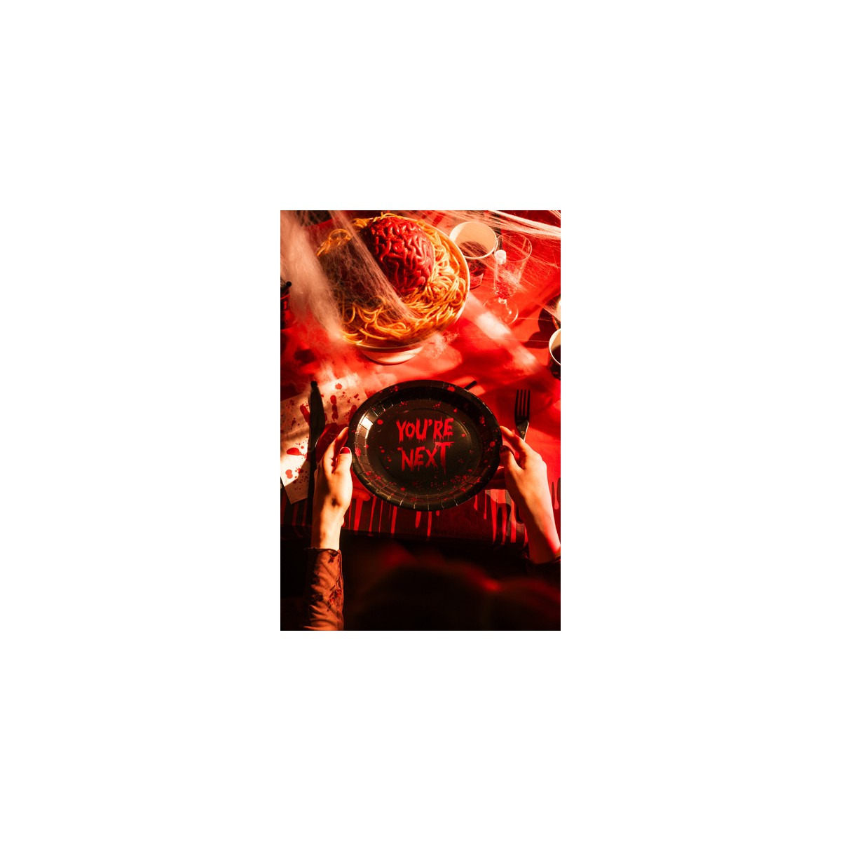 Paper plates You're next, 23 cm, black-red (1 pkt / 6 pc.) Paper plates You're next, 23 cm, black-red (1 pkt / 6 pc.)