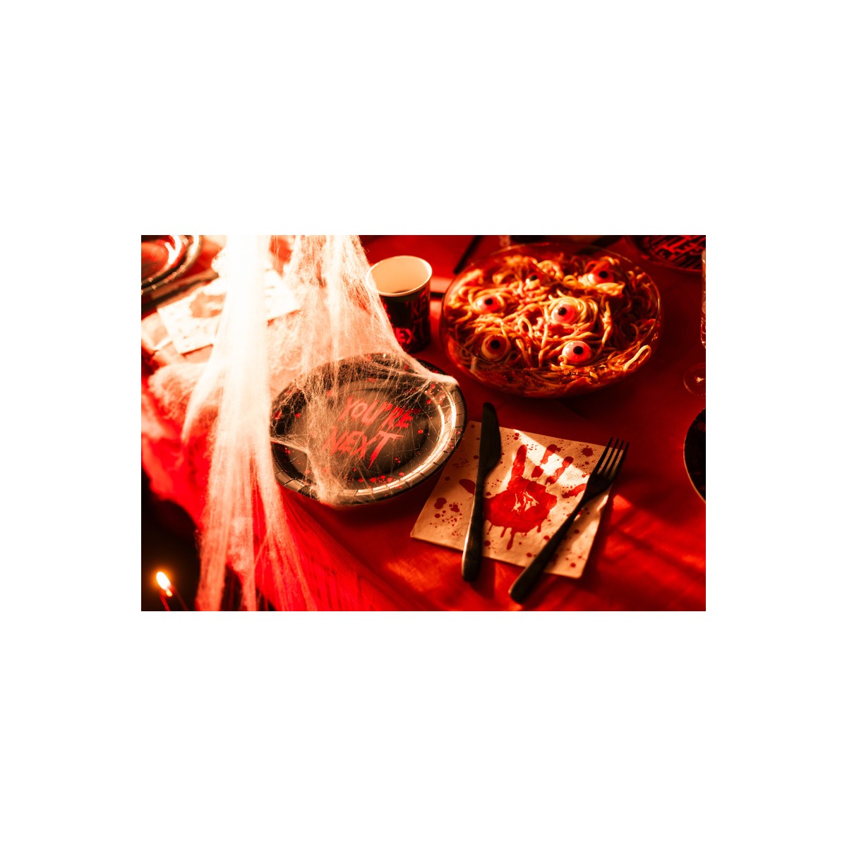 Paper plates You're next, 23 cm, black-red (1 pkt / 6 pc.) Paper plates You're next, 23 cm, black-red (1 pkt / 6 pc.)