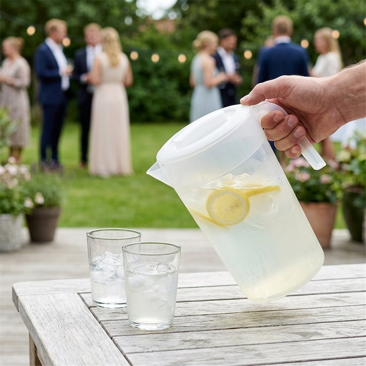 2,3 L Tillbringare med lock transparent – Perfekt till fest och kalas 2,3 L Tillbringare med lock transparent – Perfekt till fest och kalas