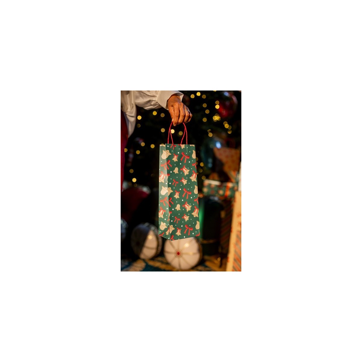 Gift bags Snowflakes and bells, 12.5x33.5x9 cm, red and green (1 pkt / 6 pc.)