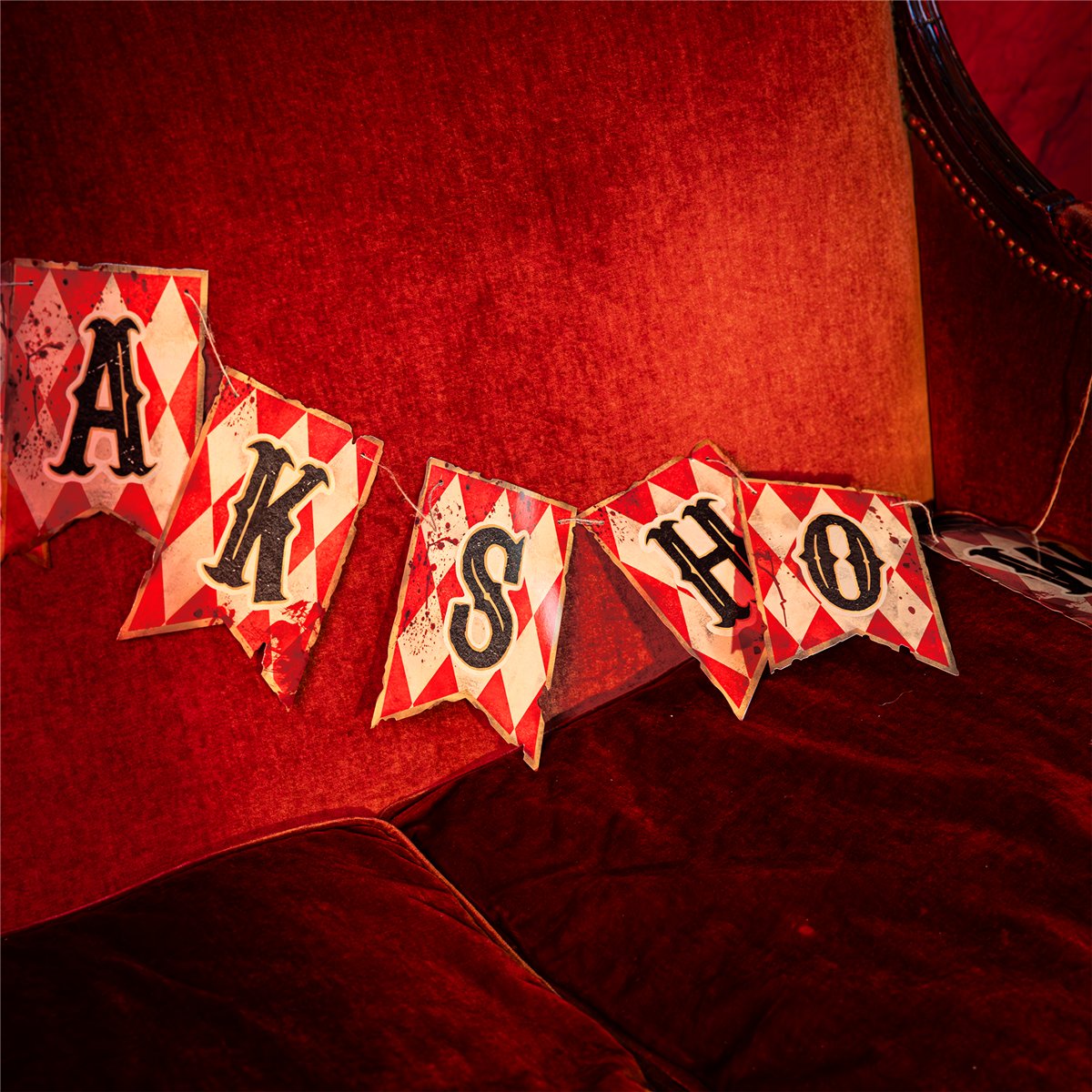 Banner Happy Halloween med klyvar och bloddropp r&ouml;d 120 cm
