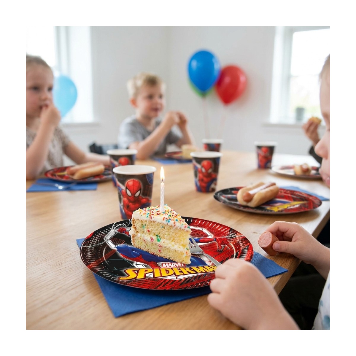 8 st. Spider-Man&reg; Papperstallrikar r&ouml;d/bl&aring; 23 cm