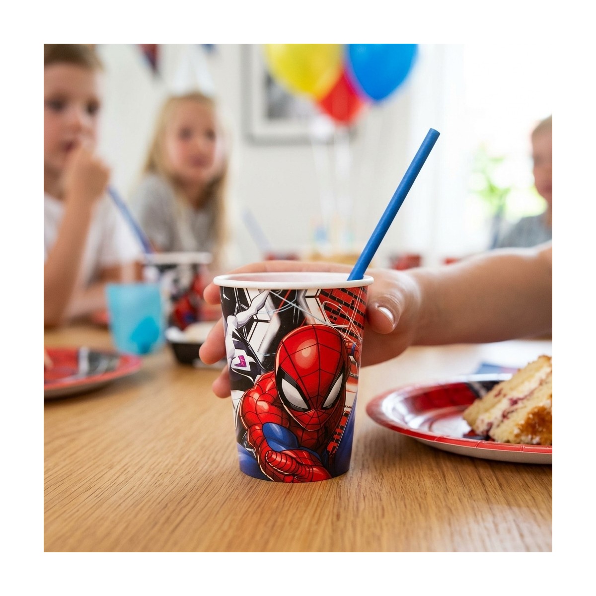 8 st. Spider-Man® Pappmuggar röda 200 ml 8 st. Spider-Man® Pappmuggar röda 200 ml