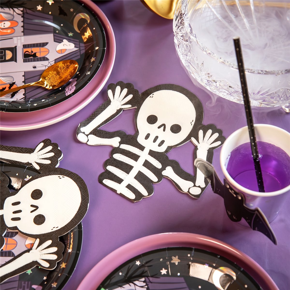 12 st. Servetter Halloween Freak Show cirkusbiljett 16x8 cm 12 st. Servetter Halloween Freak Show cirkusbiljett 16x8 cm