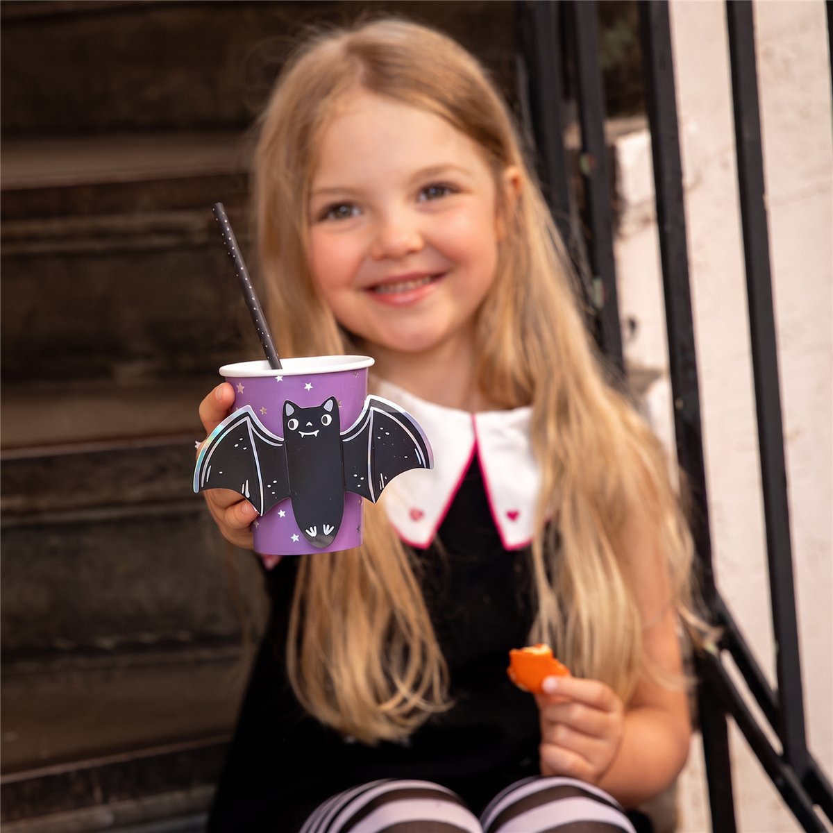 6 st. Pappmuggar med monstertema mix 220 ml